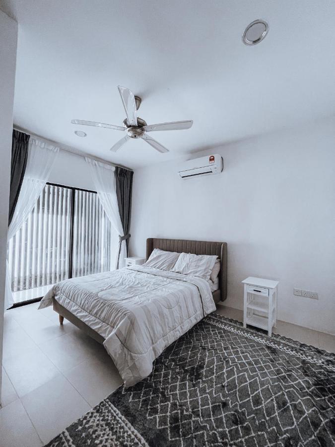 Nur Villa Sg Soi Musslimm Only Куантан Экстерьер фото