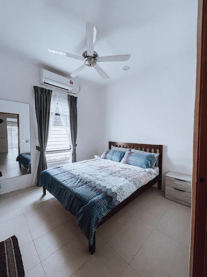 Nur Villa Sg Soi Musslimm Only Куантан Экстерьер фото